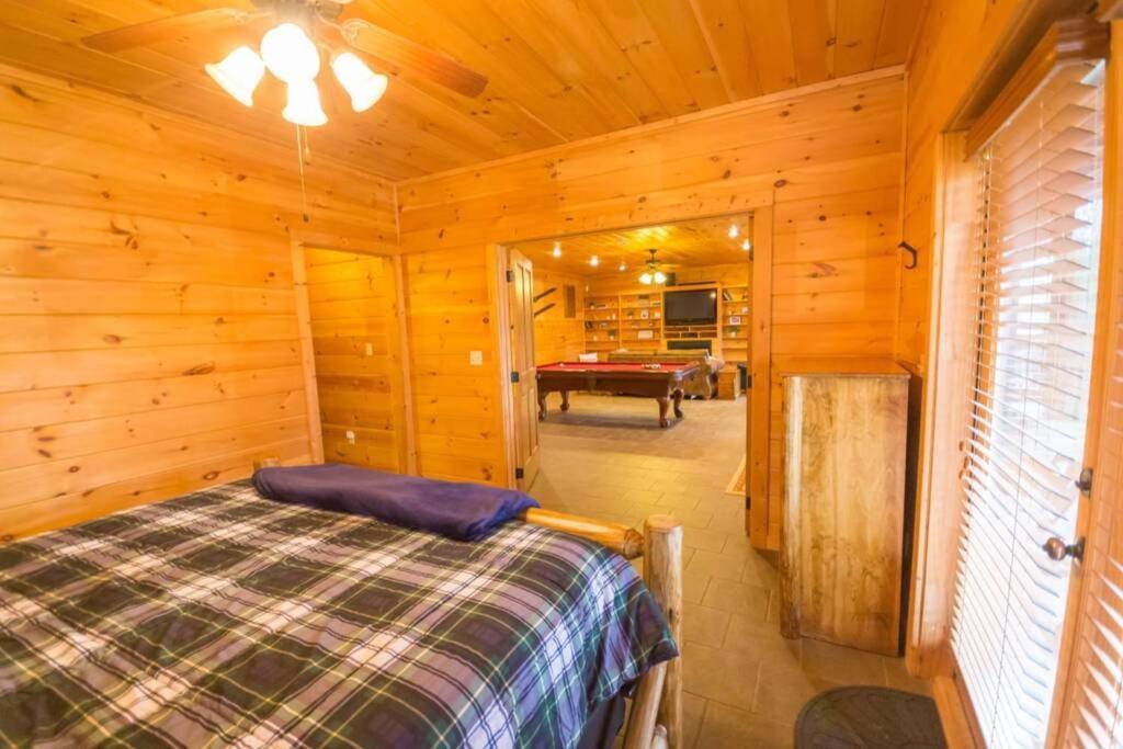Christmas Lodge-Secluded Near Downtown Blue Ridge Dış mekan fotoğraf